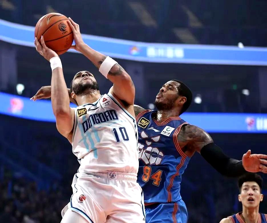 天博足球官网-胡赛打击美国驱逐舰