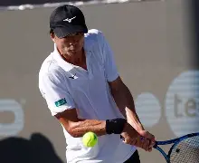 亚冠倒计时，那不勒斯赛后扳平良机，细节引发关注，话题不断，临场指挥获称赞