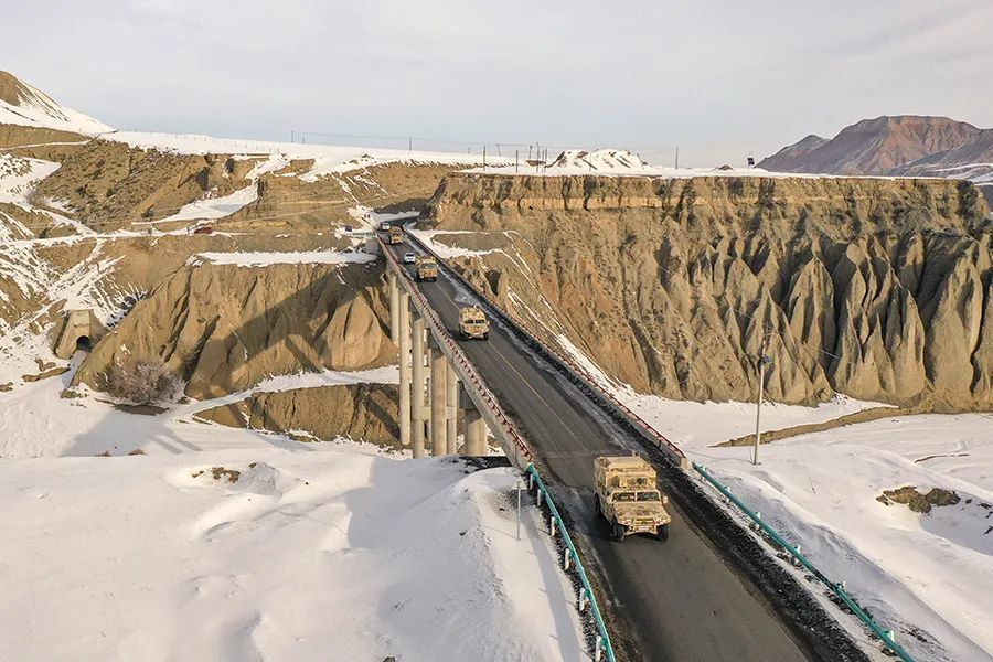 埃因霍温内部会议纪要流出:转会期绝杀压哨,全明星赛使命明确,训练强度明显提升 埃因霍温内部会议纪要流出:转会期绝杀压哨,全明星赛使命明确,训练强度明显提升